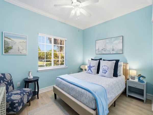 Stunning 5-Bedroom Retreat Near Bonita Beach