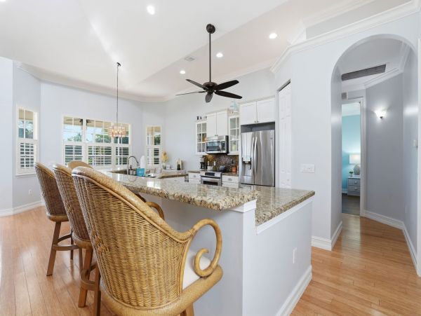 Stunning 5-Bedroom Retreat Near Bonita Beach