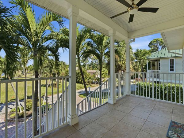 Stunning 5-Bedroom Retreat Near Bonita Beach