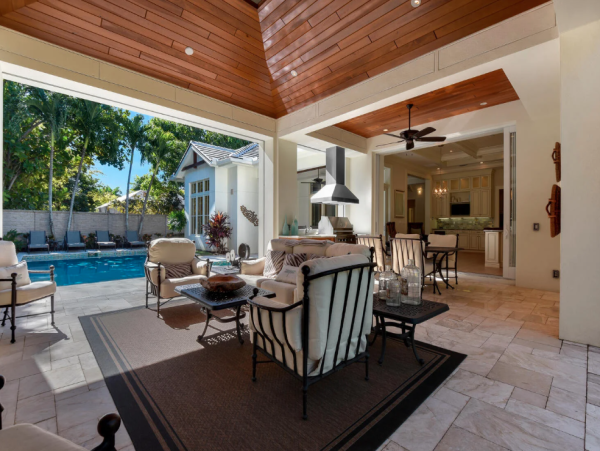 Luxury Coastal Retreat in Naples - Perfect For Your Next Vacation - additional view, photo 2