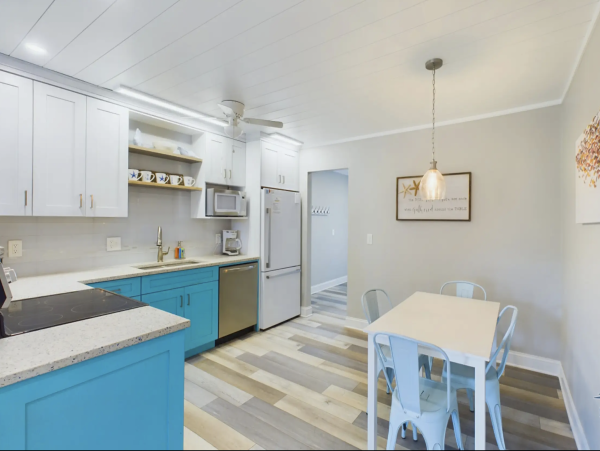 One of Anna Maria Islands Largest Rentals Almost at the Beach