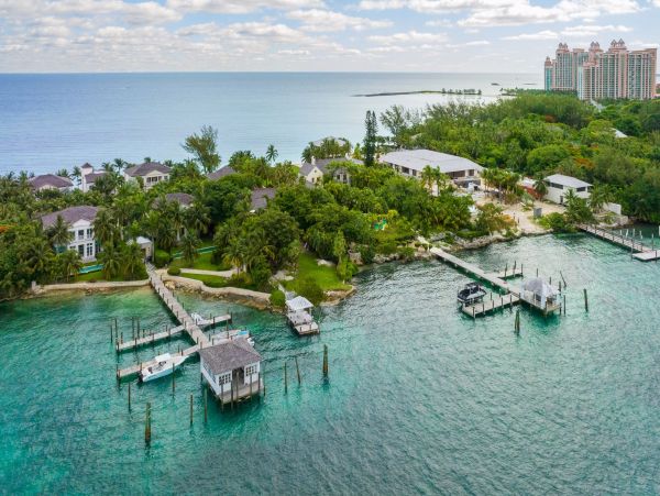 Paradise Island Seven Bedroom Beach Walk to Atlantis! Bahamas Pure Luxury