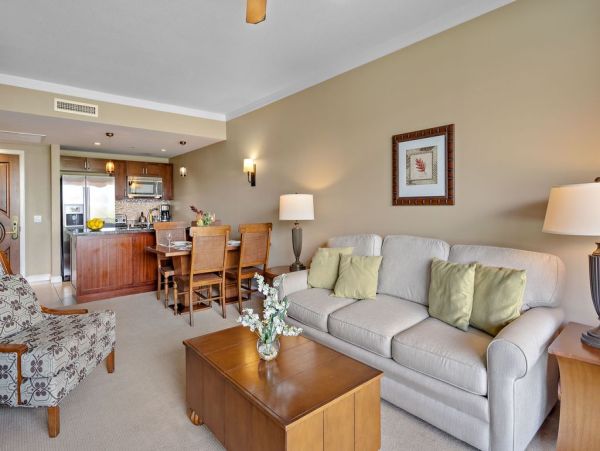 Stunning 4BDR Ocean Views Vacation Rental in Kaanapali