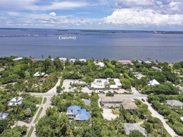 Unique Two-Bedroom With Loft Duplex Home with Heated Pool on Sanibel
