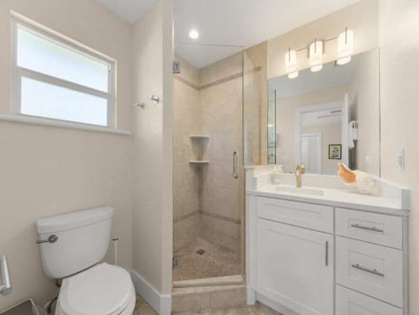 Discover Your Perfect Sanibel Getaway - Pet-Friendly Pool Home