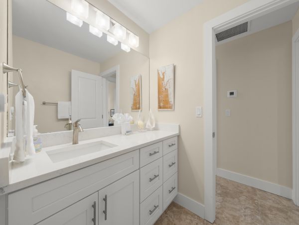 Discover Your Perfect Sanibel Getaway - Pet-Friendly Pool Home