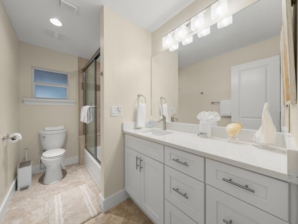 Discover Your Perfect Sanibel Getaway - Pet-Friendly Pool Home