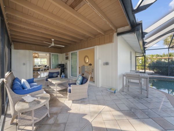 Discover Your Perfect Sanibel Getaway - Pet-Friendly Pool Home