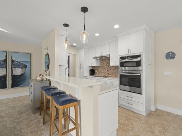 Discover Your Perfect Sanibel Getaway - Pet-Friendly Pool Home