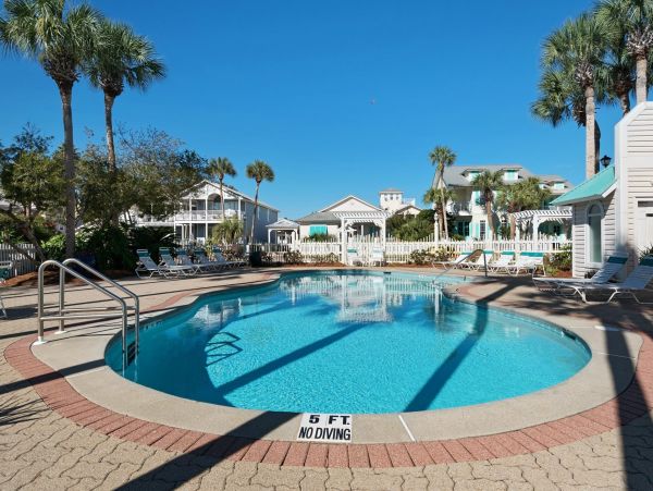 Luxury Coastal Home Retreat in Destin
