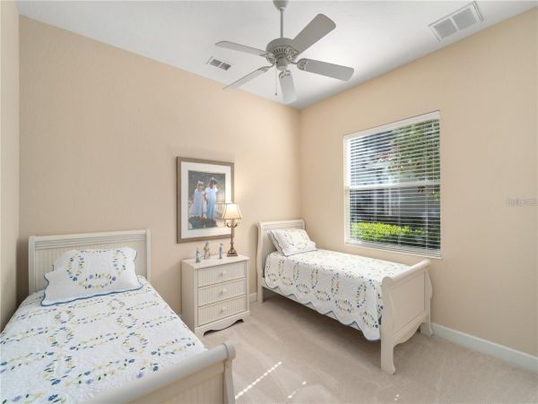 Luxurious 5 Bedroom Waterfront Pool Home in Bradenton