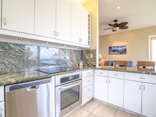 Spacious Kaanapali Beach Composite Retreat for Families