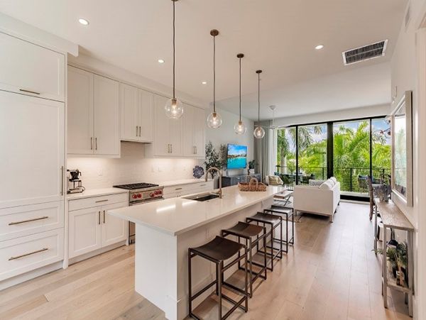 Naples Vacation Luxury Condo Steps from Your Door Call Today