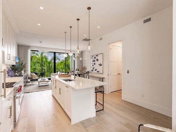 Naples Vacation Luxury Condo Steps from Your Door Call Today