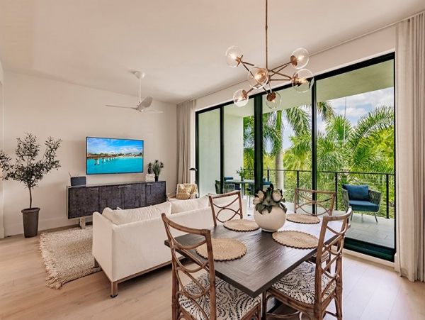 Naples Vacation Luxury Condo Steps from Your Door Call Today