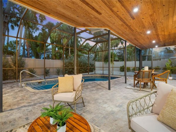 Exceptional Mid-Century Modern Home Near Siesta Key Beach