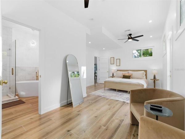 Exceptional Mid-Century Modern Home Near Siesta Key Beach