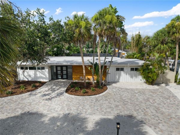 Exceptional Mid-Century Modern Home Near Siesta Key Beach