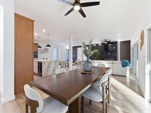 Exceptional Mid-Century Modern Home Near Siesta Key Beach