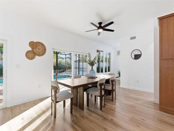 Exceptional Mid-Century Modern Home Near Siesta Key Beach