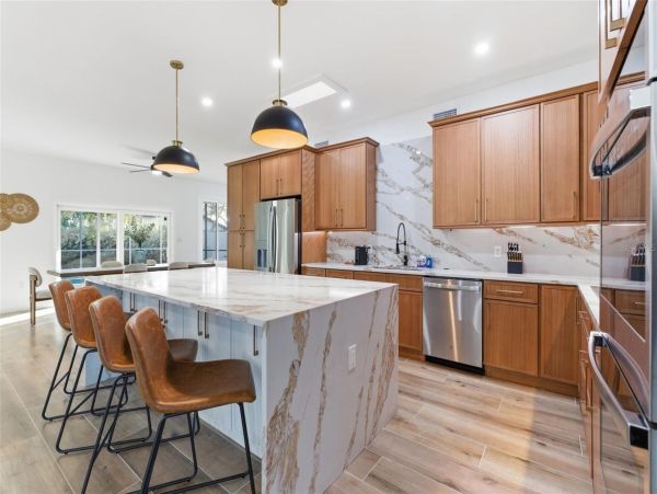 Exceptional Mid-Century Modern Home Near Siesta Key Beach