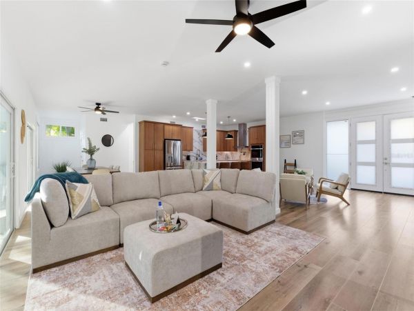Exceptional Mid-Century Modern Home Near Siesta Key Beach
