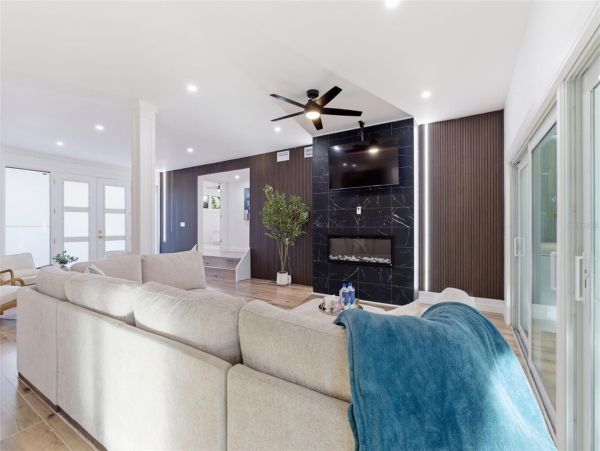 Exceptional Mid-Century Modern Home Near Siesta Key Beach