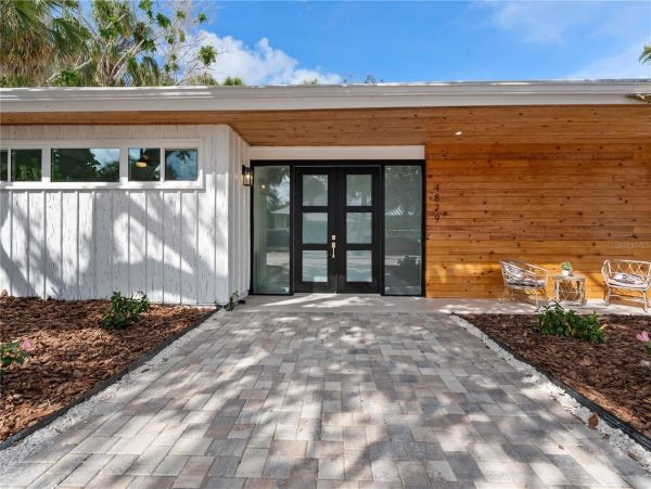 Exceptional Mid-Century Modern Home Near Siesta Key Beach