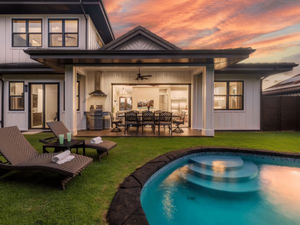 Luxurious 7-Bedroom Island Retreat in Poipu
