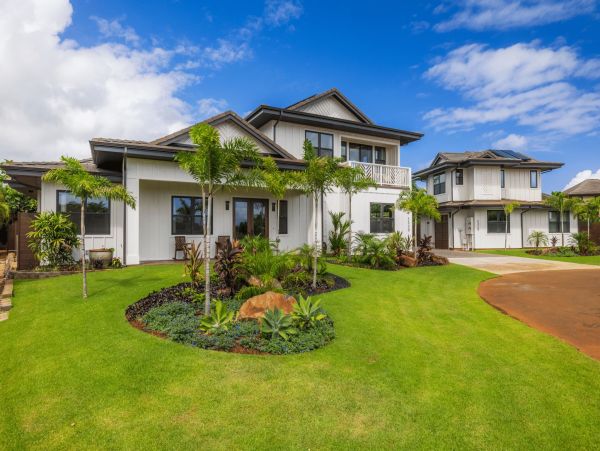 Luxurious 7-Bedroom Island Retreat in Poipu