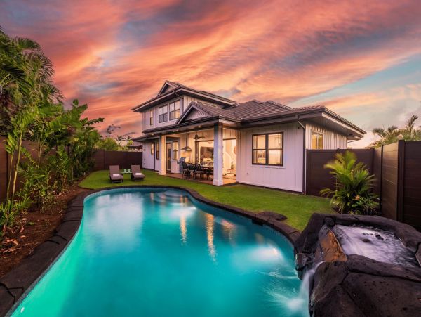 Luxurious 7-Bedroom Island Retreat in Poipu