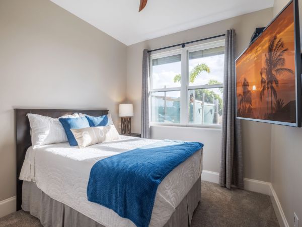 Luxurious 7-Bedroom Island Retreat in Poipu