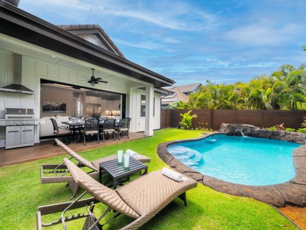 Luxurious 7-Bedroom Island Retreat in Poipu