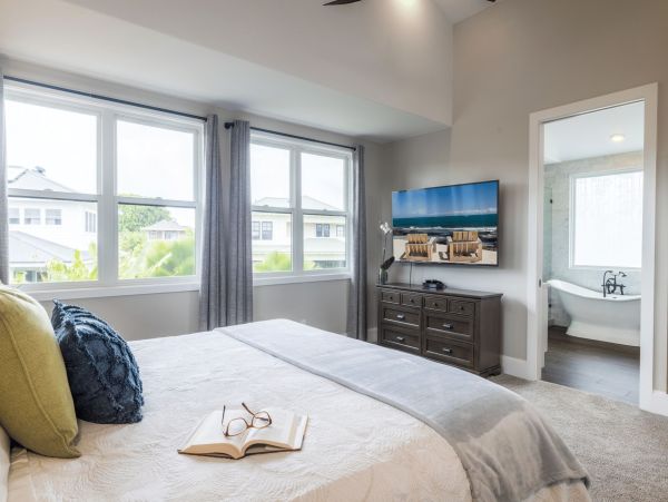 Luxurious 7-Bedroom Island Retreat in Poipu