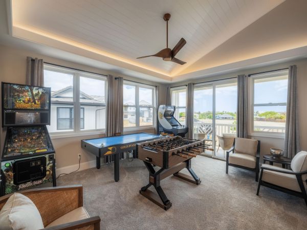 Luxurious 7-Bedroom Island Retreat in Poipu