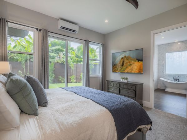 Luxurious 7-Bedroom Island Retreat in Poipu