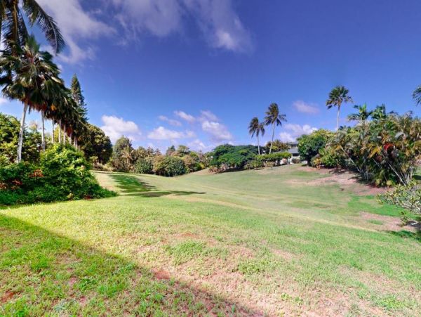 Luxurious 6-Bedroom Tropical Paradise in Princeville, Hawaii
