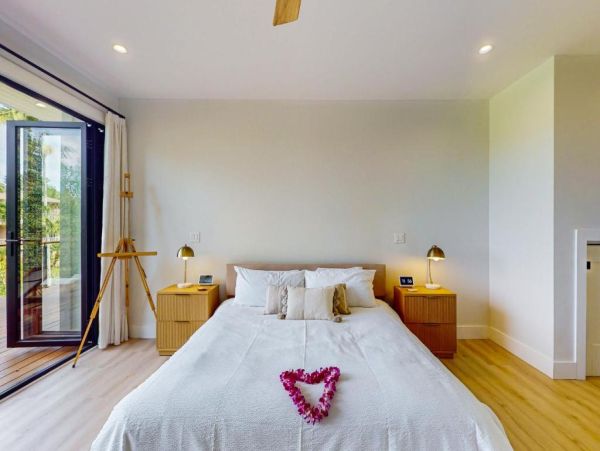 Luxurious 6-Bedroom Tropical Paradise in Princeville, Hawaii