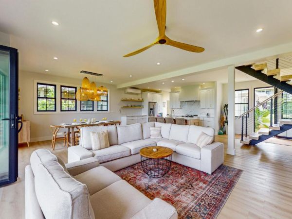 Luxurious 6-Bedroom Tropical Paradise in Princeville, Hawaii