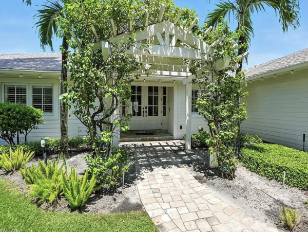 Luxury Naples Oasis with Gulf Access - Your Perfect Retreat