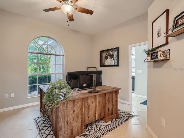 Luxury 4-Bedroom Pool Home in Bradenton - Perfect Vacation Retreat
