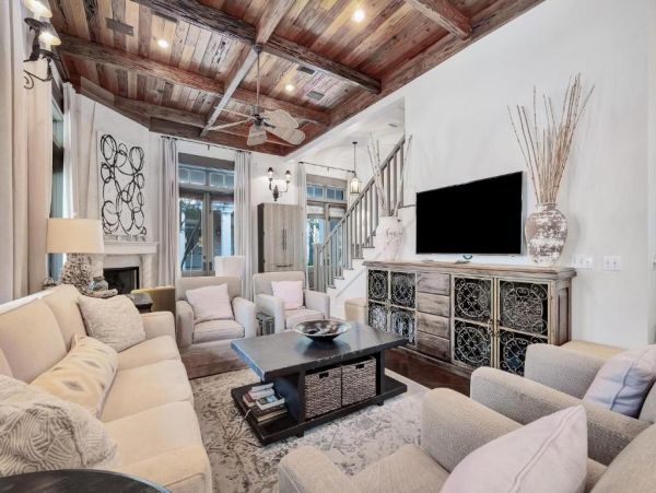 Luxurious Southern Retreat Steps from the Gulf - 5-Bedroom Cottage in Panama City