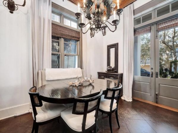 Luxurious Southern Retreat Steps from the Gulf - 5-Bedroom Cottage in Panama City