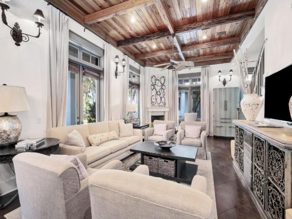 Luxurious Southern Retreat Steps from the Gulf - 5-Bedroom Cottage in Panama City