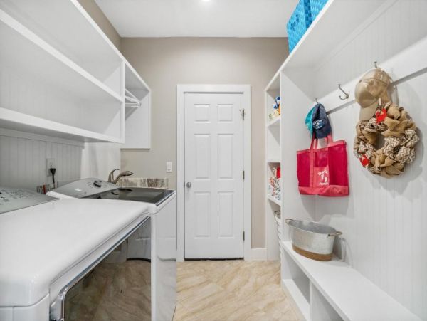 Luxury Vacation Home in Destin - Private Pool & Golf Cart Included