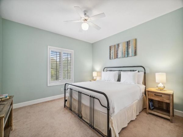 Luxury Vacation Home in Destin - Private Pool & Golf Cart Included