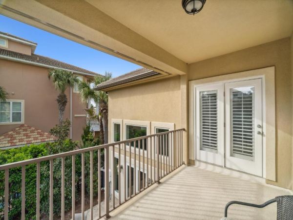 Luxury Vacation Home in Destin - Private Pool & Golf Cart Included