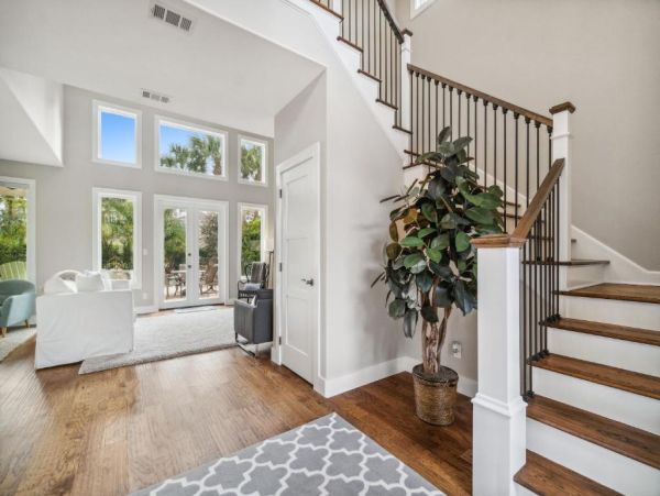 Luxury Vacation Home in Destin - Private Pool & Golf Cart Included