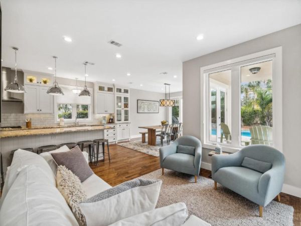 Luxury Vacation Home in Destin - Private Pool & Golf Cart Included