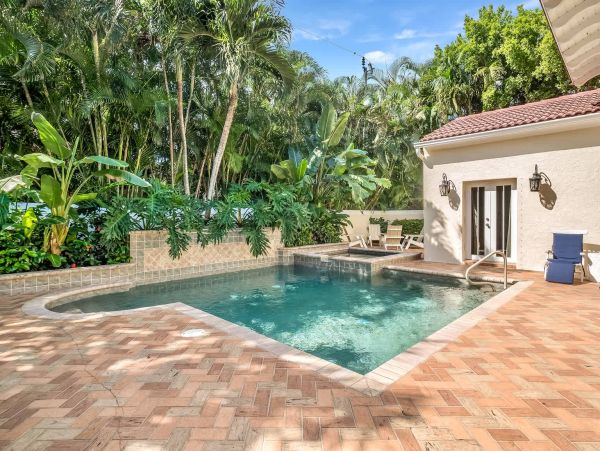 Luxury Captiva Island Vacation Rental 5 Bedroom Beach Villa Pool Spa  Near Captiva Village